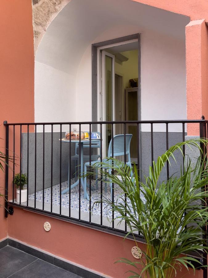 Emma Dimore Apartment กาสเตลลัมมาเร ดิ สตาเบีย ภายนอก รูปภาพ